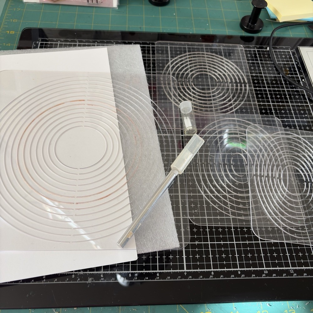 Lot of Assorted Coluzzle Cutting System Templates Mat Blades Knife Circle L